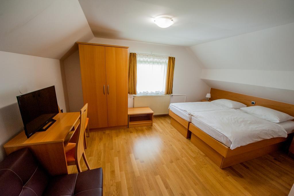 Guesthouse Veranda Mojstrana Ngoại thất bức ảnh